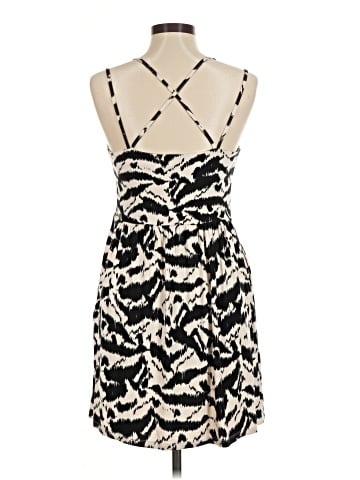 Old Navy Casual Dress (view 2)