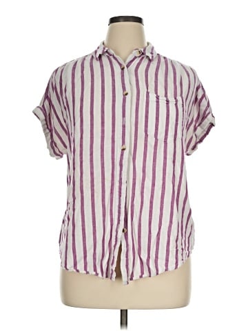 Ava & Viv Short Sleeve Button-Down Shirt (view 1)