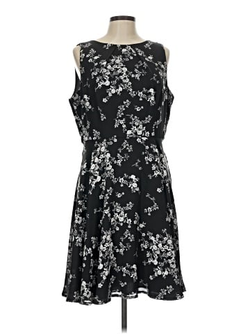 Elle Casual Dress (view 1)