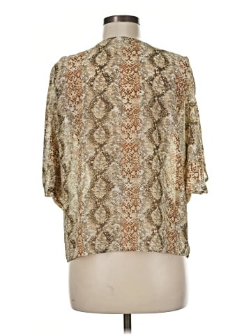 Blu Pepper Short Sleeve Blouse (view 2)