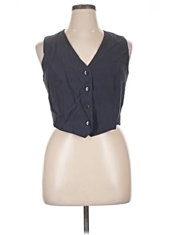 WAYF Vest (view 1)