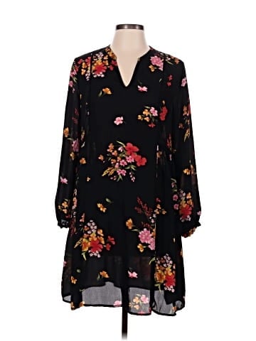 Old Navy Casual Dress (view 1)