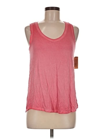 American Eagle Outfitters Sleeveless T-Shirt (view 1)