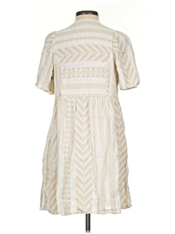 Old Navy Casual Dress (view 2)