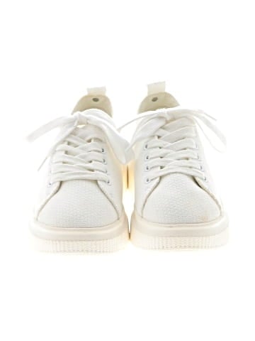 BP. Sneakers (view 2)