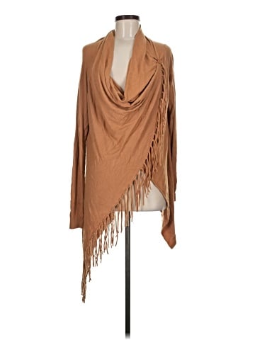 Lovestitch Poncho (view 1)
