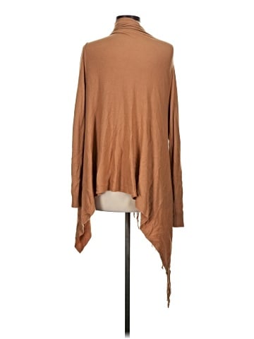 Lovestitch Poncho (view 2)
