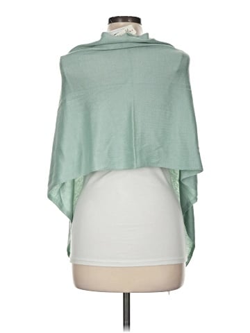 Simply Noelle Poncho (view 2)