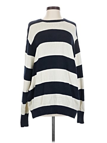 Brandy Melville Pullover Sweater (view 1)