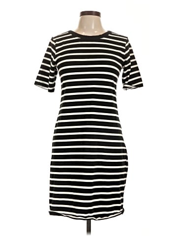 Old Navy Casual Dress (view 1)