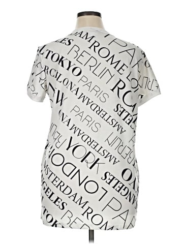 Lularoe Short Sleeve T-Shirt (view 2)
