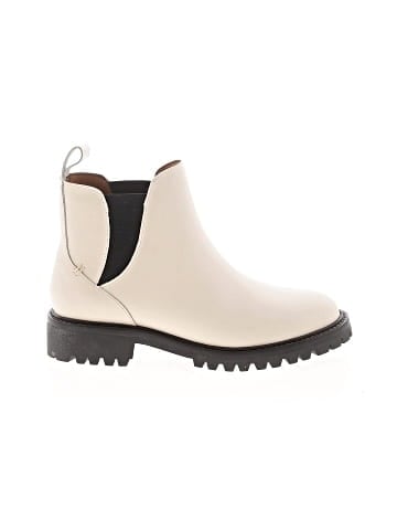 Label Ankle Boots (view 1)