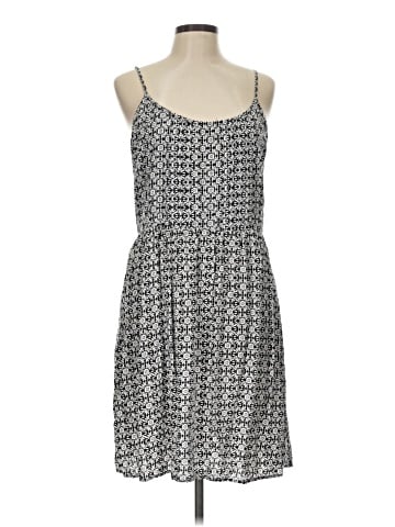 Old Navy Casual Dress (view 1)