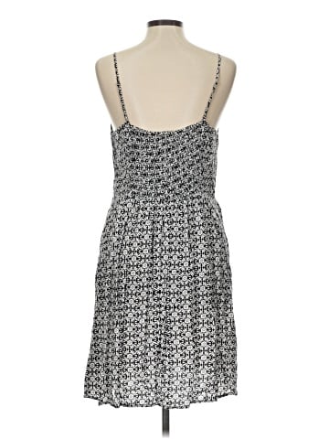 Old Navy Casual Dress (view 2)