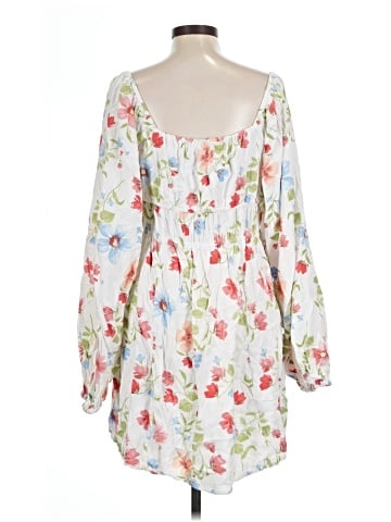 Old Navy Casual Dress (view 2)