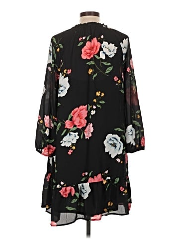 Old Navy Casual Dress (view 2)