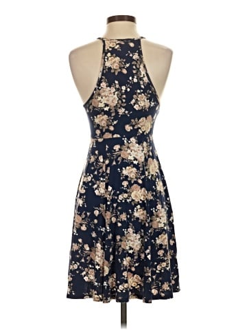 American Eagle Outfitters Cocktail Dress (view 2)