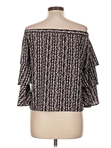 Romeo & Juliet Couture 3/4 Sleeve Blouse (view 2)