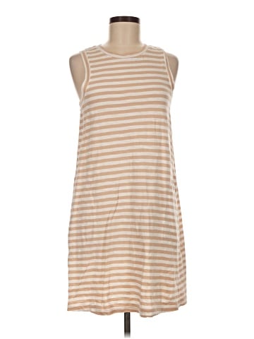 Old Navy Casual Dress (view 1)