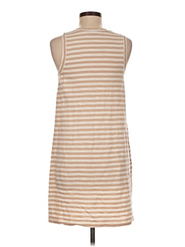 Old Navy Casual Dress (view 2)