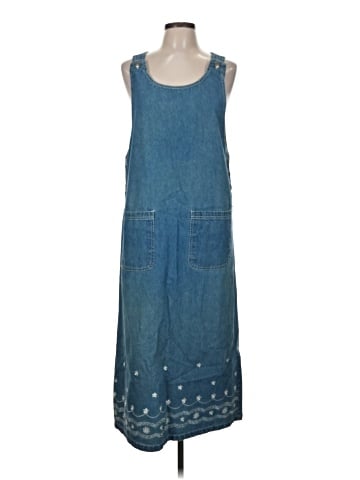 Zoey & Beth Casual Dress (view 1)