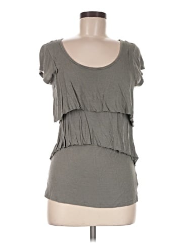 Old Navy Sleeveless T-Shirt (view 1)