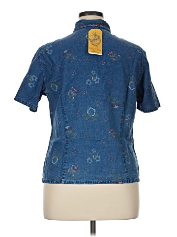 Requirements Short Sleeve Button-Down Shirt (view 2)