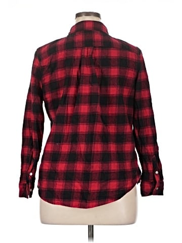 Croft & Barrow Long Sleeve Button-Down Shirt (view 2)