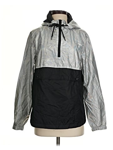 Xersion Windbreaker (view 1)
