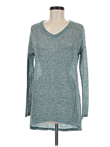 Maurices Long Sleeve T-Shirt (view 1)