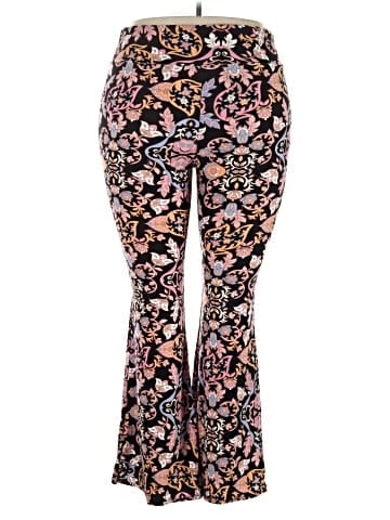 No Boundaries Casual Pants (view 2)