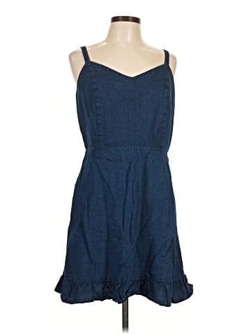 Old Navy Casual Dress (view 1)