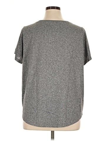 Nike Active T-Shirt (view 2)