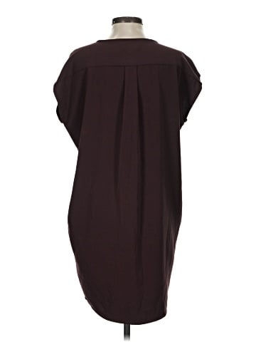 Old Navy Casual Dress (view 2)