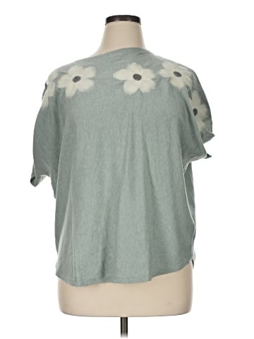Aaeda Short Sleeve T-Shirt (view 1)