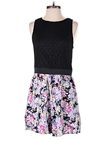 Xhilaration Casual Dress (view 1)