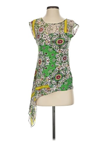 Tiny Sleeveless Blouse (view 1)