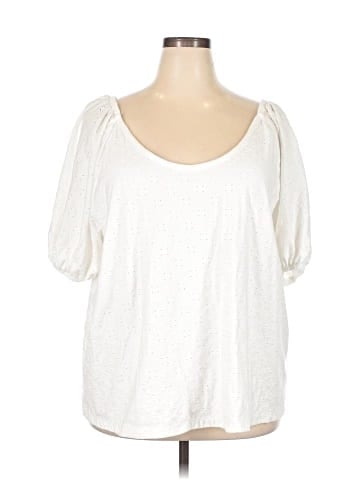 Ava & Viv Short Sleeve Top (view 1)