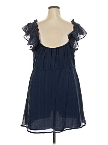 Old Navy Casual Dress (view 2)