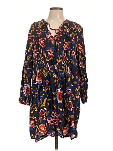 Old Navy Casual Dress (view 1)