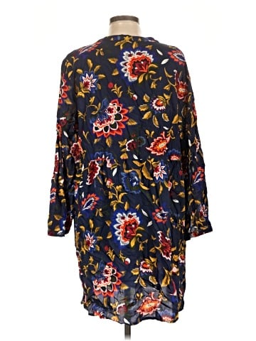 Old Navy Casual Dress (view 2)