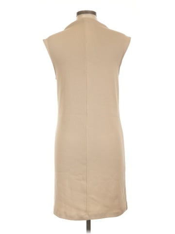 Old Navy Casual Dress (view 2)