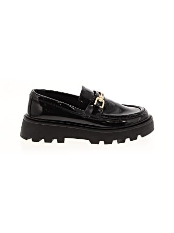Zara Flats (view 1)