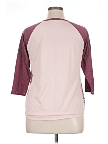 Maurices 3/4 Sleeve T-Shirt (view 2)