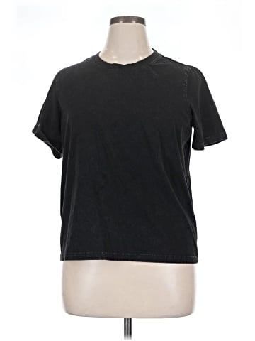 BKE Short Sleeve T-Shirt (view 1)
