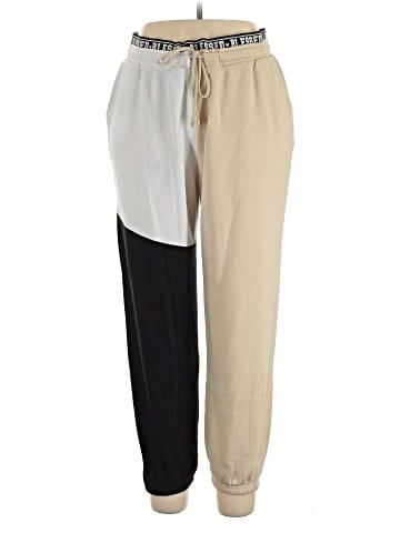No Boundaries Casual Pants (view 1)