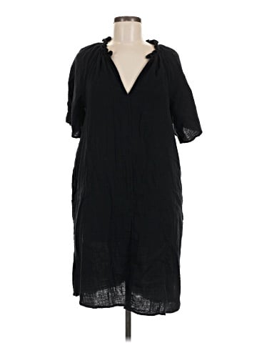 Old Navy Casual Dress (view 1)