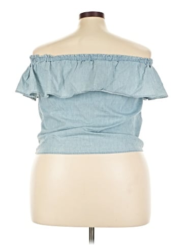 No Boundaries Sleeveless Blouse (view 2)