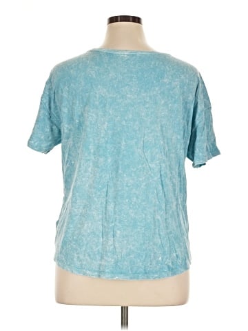 Old Navy Short Sleeve T-Shirt (view 2)