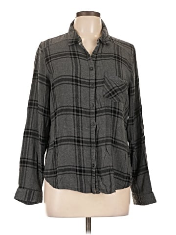 Maurices Long Sleeve Button-Down Shirt (view 1)